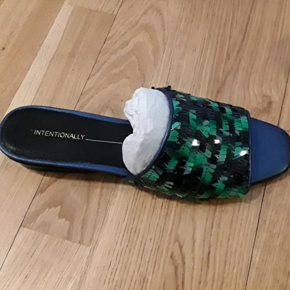 BN in box green sequined  sandals - Picture 2 of 4